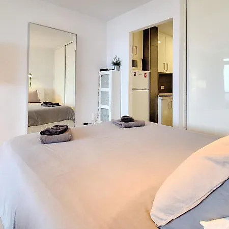 With Balcony And Sea View Appartement