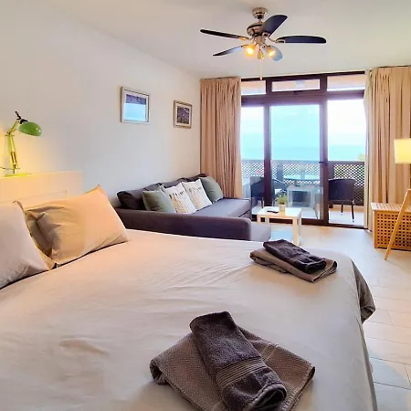 With Balcony And Sea View Appartement *
