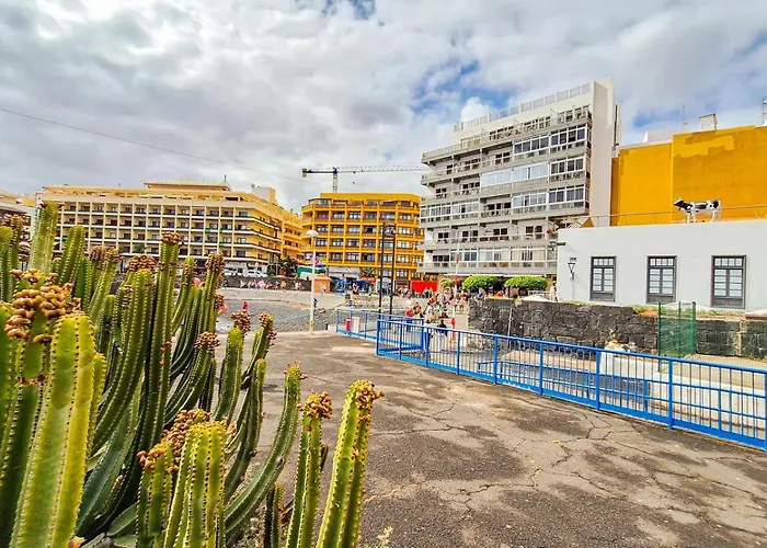 With Balcony And Sea View Appartement